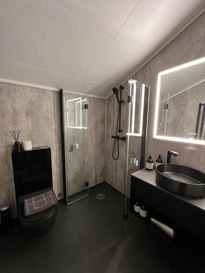 Basecamp Hotel ลองเยียร์เบียน ภายนอก รูปภาพ
